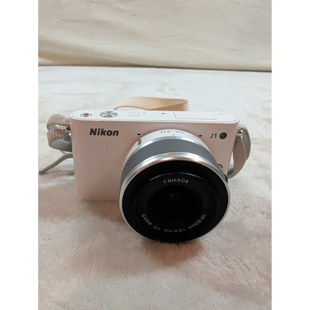 Nikon 1 J1 Mirrorless Digital Camera Kit White 10-30mm and 30-110mm Lenses Bag
